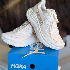 Hoka Women's Clifton 10 White Athletic Shoes